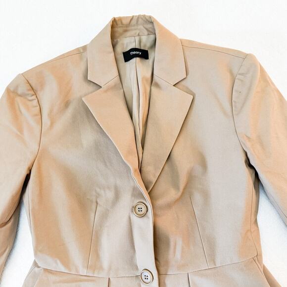 Theory Braneve Appraach Pleated Peplum Blazer Sand SZ00 - Picture 5 of 5